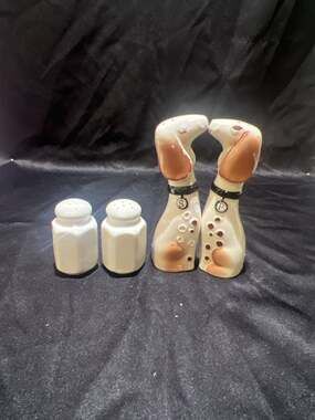 Vintage Commodore Japan Tall Spotted Hound Dog Salt and Pepper Shakers